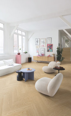Ook worden er in deze collectie visgraatvloeren gelanceerd, met alle voordelen van Alpha PVC. Quickstep64d2043a84f30