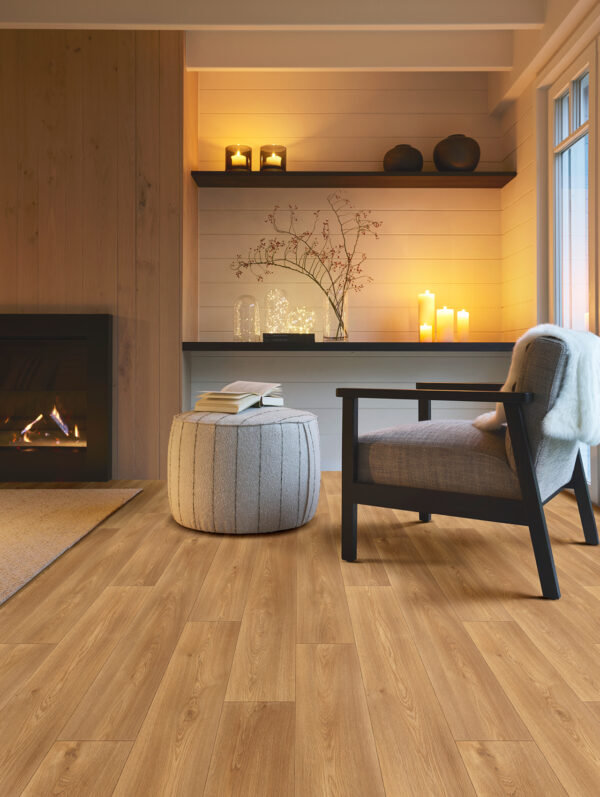Interfloor heeft 18 nieuwe houtdessins aan de Dynamic Wood-collectie toegevoegd. Dynamic Wood Naturels 936 3 600x797