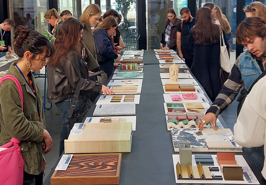 Zoals ieder jaar kunnen bezoekers de materialenexpositie bekijken