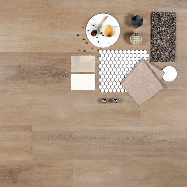 De nieuwe pvc-collectie van Otium at Home is verkrijgbaar in 14 unieke houtdecors. 94594 2